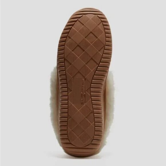 dluxe by dearfoams Women's Shearling Moc with Fur Casing Slippers - Chestnut 8 - Picture 4 of 9